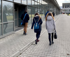 Studia na kierunku logistyka w Łodzi stacjonarne czy niestacjonarne – jaki tryb wybrać?