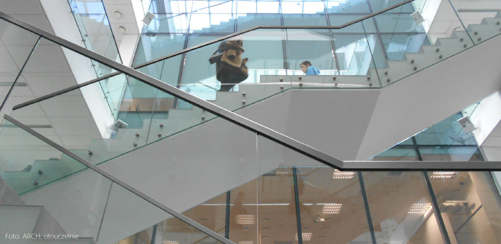 Studia na kierunku Prawo w Lublinie. Stacjonarnie czy niestacjonarnie – jaki tryb wybrać?