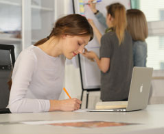 Ekonomia – Uczelnia Łazarskiego w Warszawie