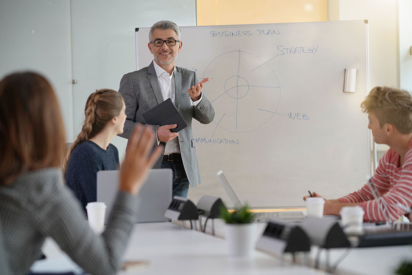 Ile trwają studia na kierunku Geodezja i kartografia w Poznaniu