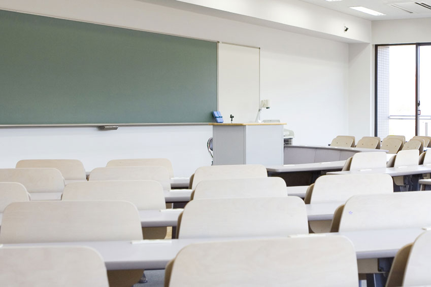 Ile trwają studia na kierunku fizyka techniczna w Warszawie