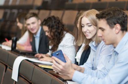 Rozpoczęła się rekrutacja na zimowy trymestr zajęć na Uniwersytet Otwarty UAM!