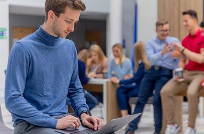 Prawo studia w Akademii Leona Koźmińskiego w Warszawie – rekrutacja 2025/2026