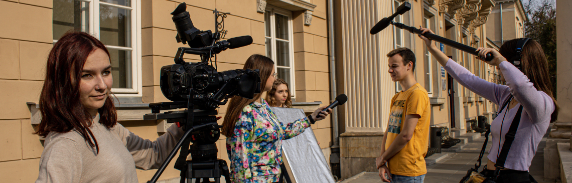 Wydział Dziennikarstwa, Informacji i Bibliologii UW