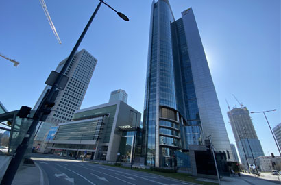 Ile naprawdę zarabia się w IT? UoP vs B2B